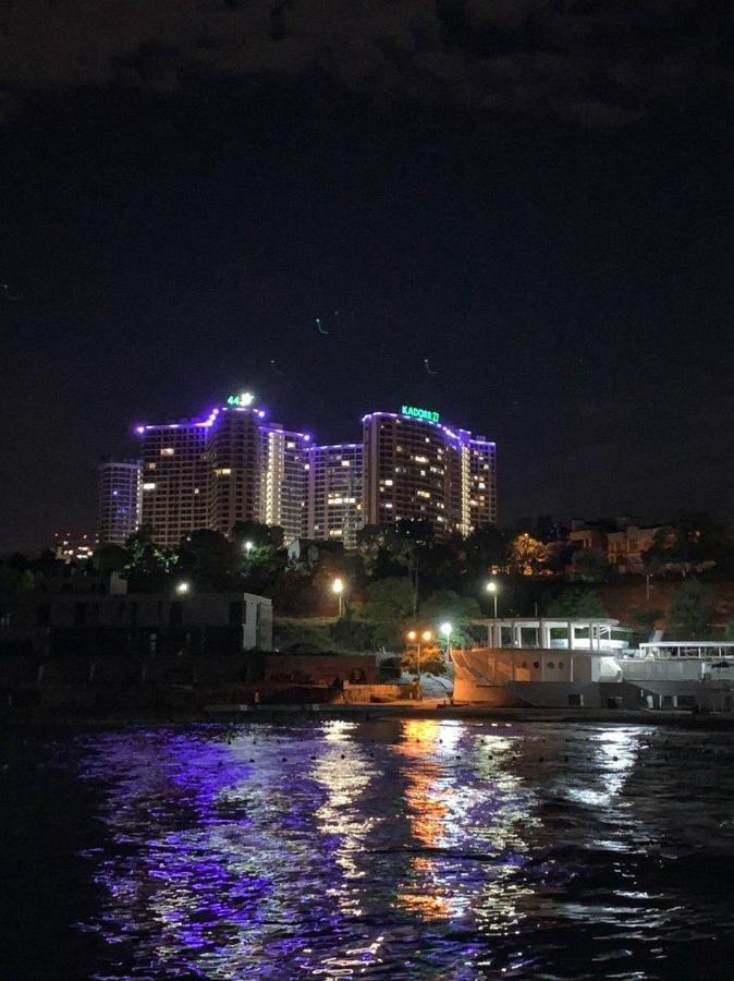 Аппартаменты Вид Моря Аркадия Apartment โอเดสซา ภายนอก รูปภาพ